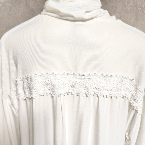 POL Hooded White Short Sleeve Relaxed Fit Boho Style Sweatshirt Size Small - Picture 7 of 15